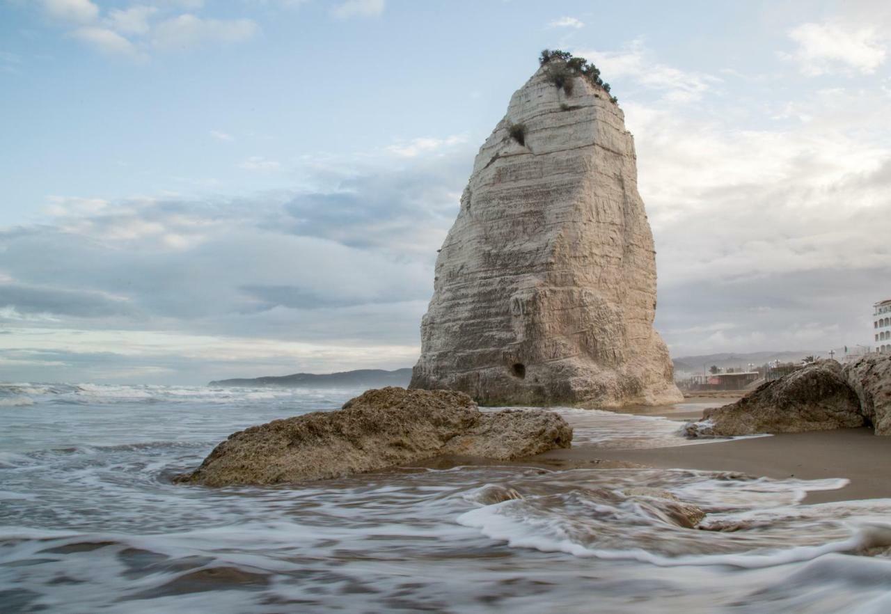 Al Castello Relais Bed and Breakfast Vieste Esterno foto